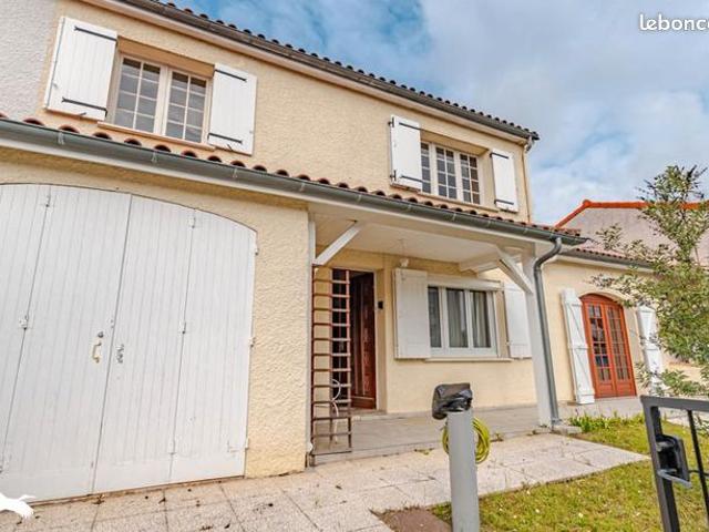 Pavillon 7 pièces 134 m²