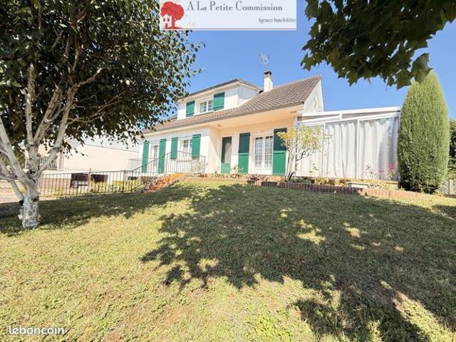 Pavillon 7 pièces 135 m²