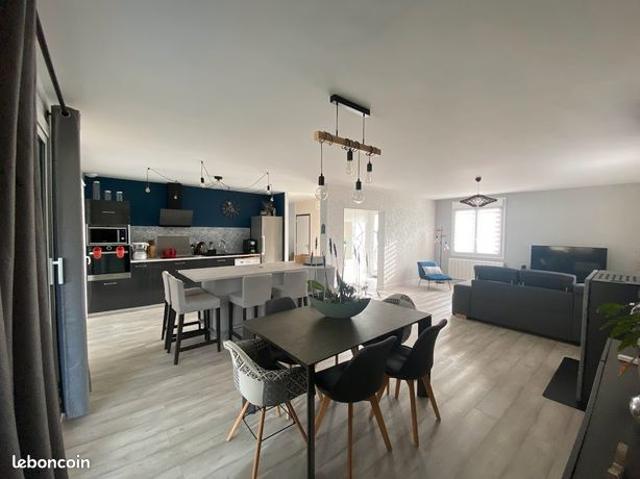 Pavillon 7 pièces 138 m²