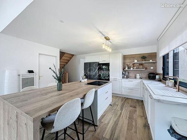 Pavillon 7 pièces 140 m²