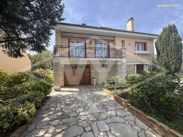 Pavillon 7 pièces 140 m²