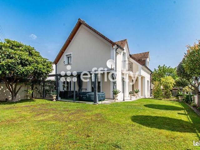 Pavillon 7 pièces 140 m²