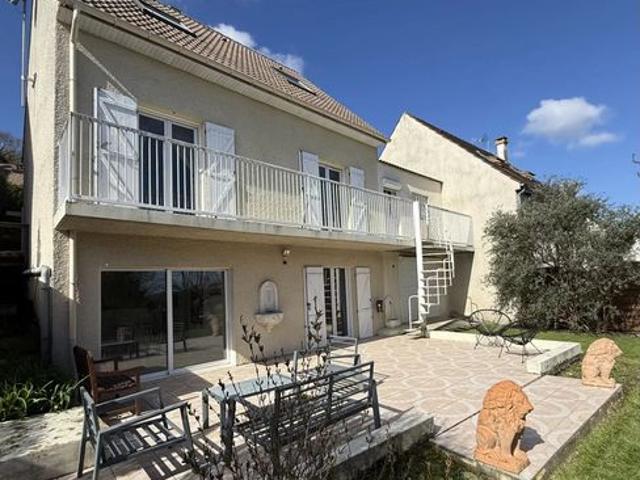 Pavillon 7 pièces 145 m²