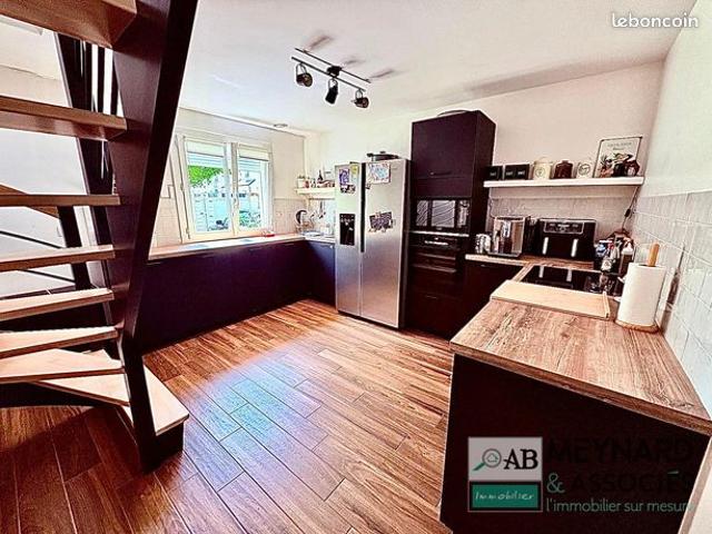 Pavillon 7 pièces 147 m²