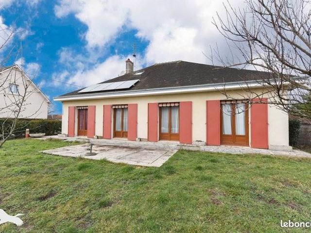 Pavillon 7 pièces 148 m²