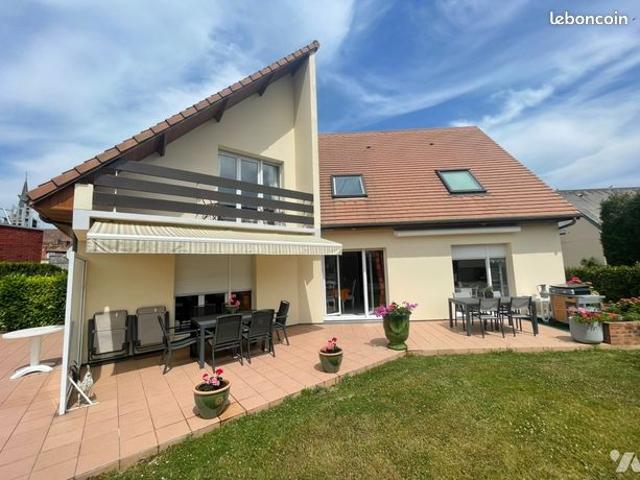 Pavillon 7 pièces 149 m²