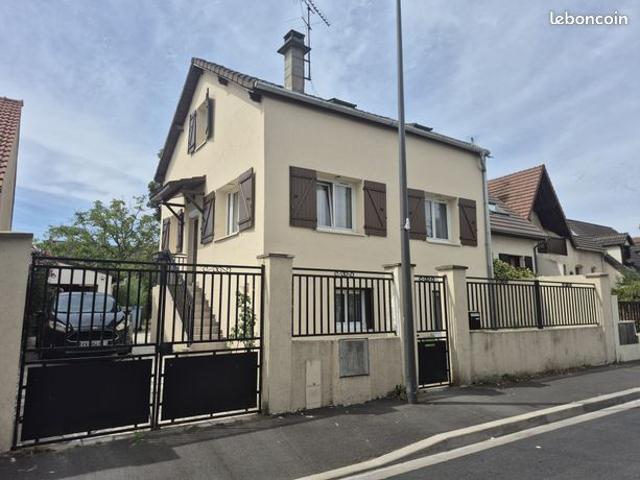 Pavillon 7 pièces 150 m²