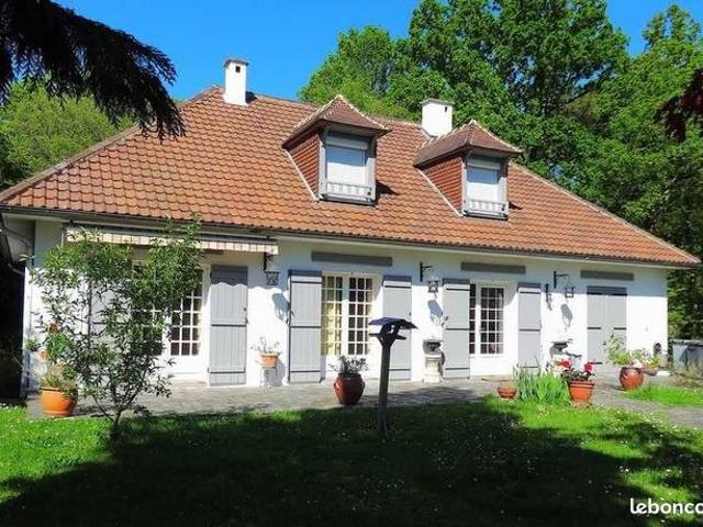 Pavillon 7 pièces 150 m²