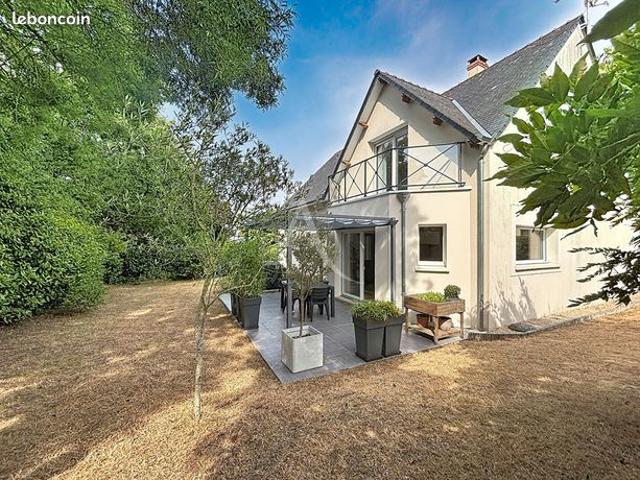 Pavillon 7 pièces 155 m²