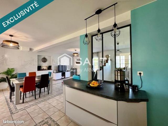 Pavillon 7 pièces 160 m²