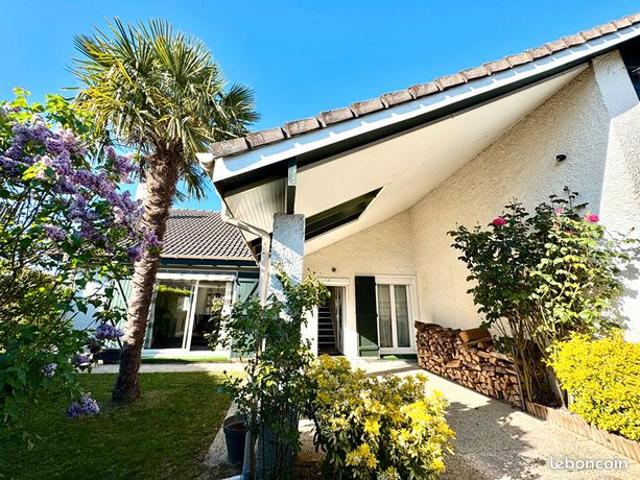 Pavillon 7 pièces 164 m²