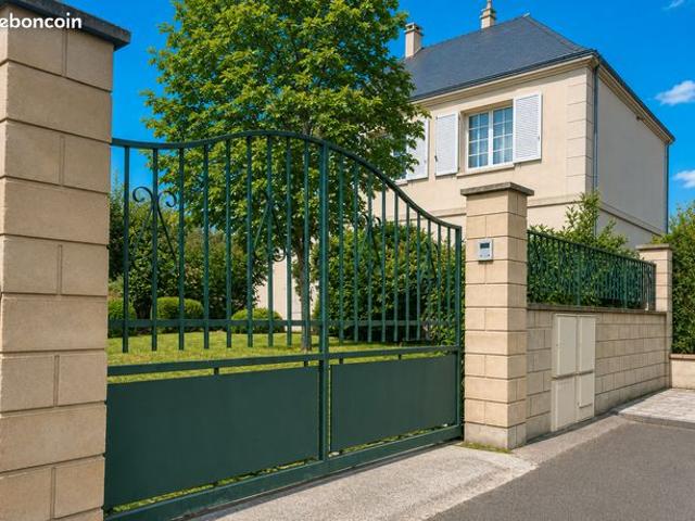 Pavillon 7 pièces 170 m²