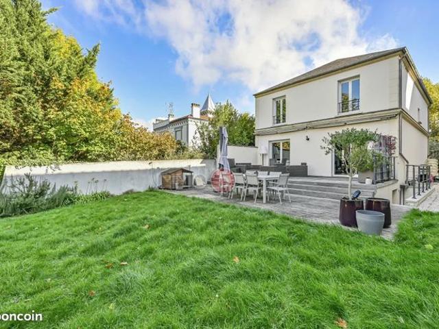 Pavillon 7 pièces 175 m²