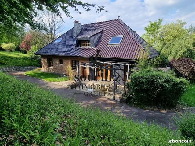 Pavillon 7 pièces 179 m²