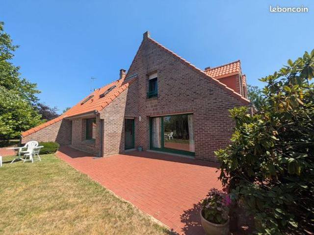 Pavillon 7 pièces 180 m²