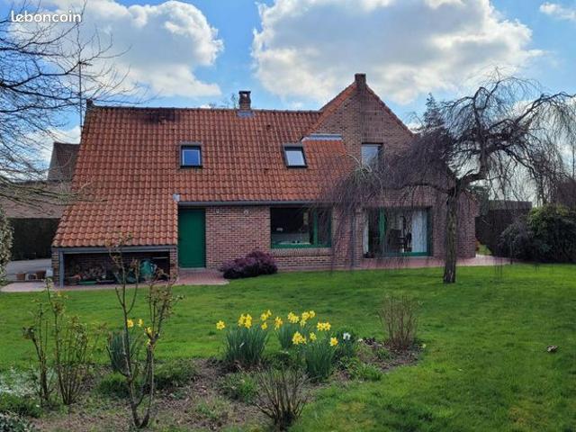 Pavillon 7 pièces 180 m²