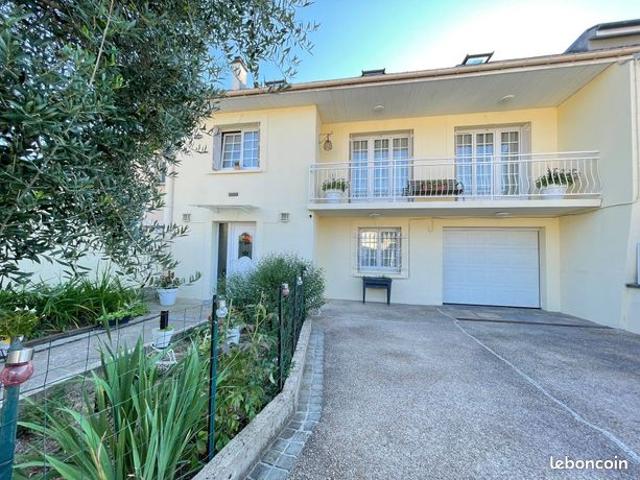 Pavillon 7 pièces 181 m²