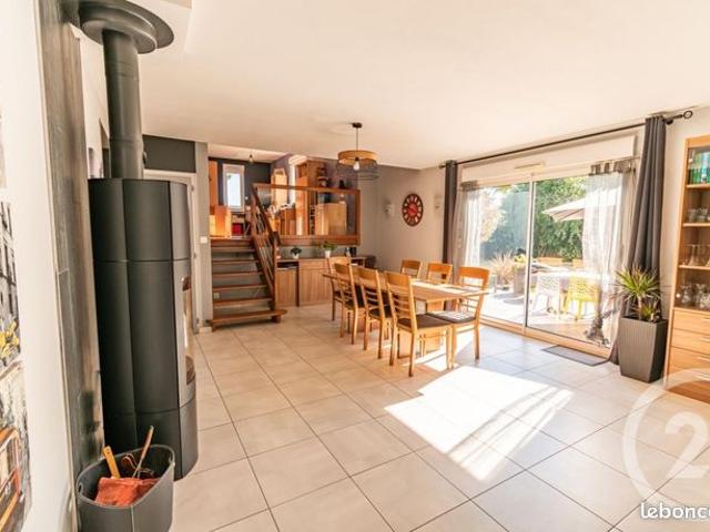 Pavillon 7 pièces 185 m²