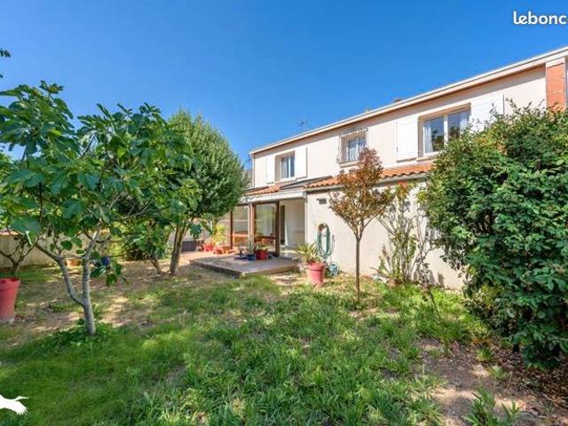 Pavillon 7 pièces 190 m²