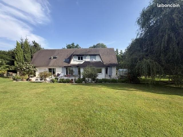 Pavillon 7 pièces 200 m²