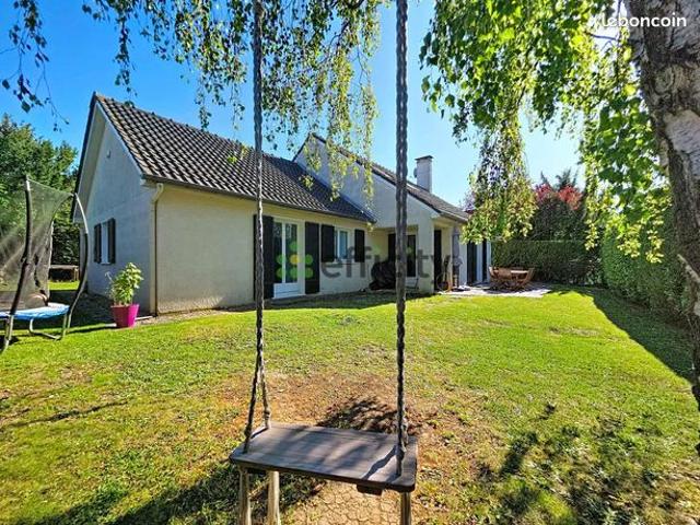 Pavillon 7 pièces 200 m²