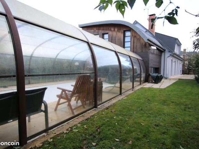 Pavillon 7 pièces 203 m²