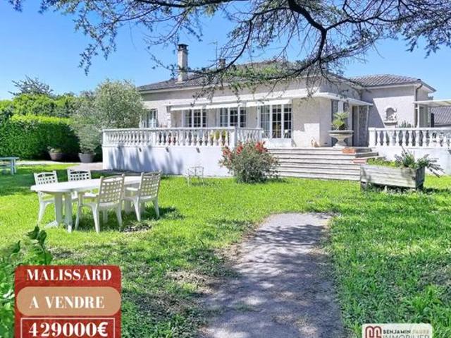 Pavillon 7 pièces 209 m²