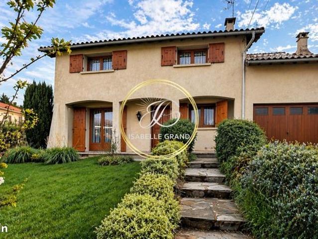 Pavillon 7 pièces 210 m²