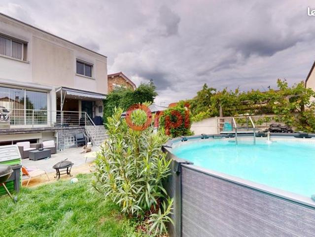 Pavillon 7 pièces 215 m²