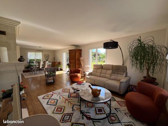 Pavillon 7 pièces 220 m²