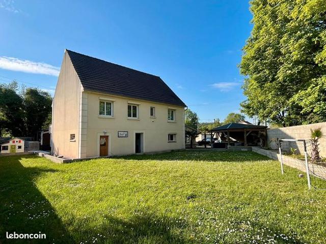 Pavillon 7 pièces 220 m²