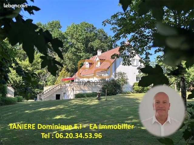 Pavillon 7 pièces 223 m²