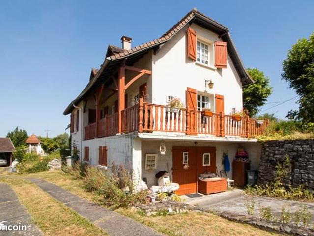 Pavillon 7 pièces 225 m²
