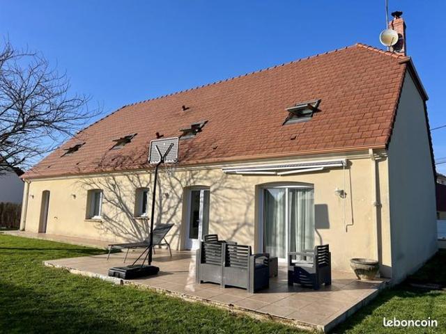 Pavillon 7 pièces 239 m²
