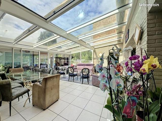 Pavillon 7 pièces 248 m²