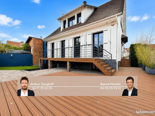 Pavillon 7 pièces 248 m²