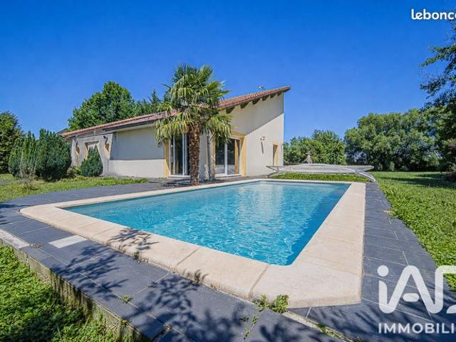 Pavillon 7 pièces 250 m²
