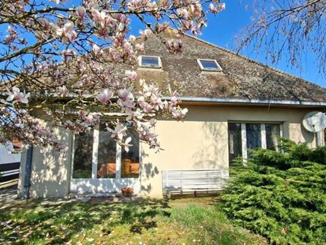 Pavillon 7 pièces 252 m²