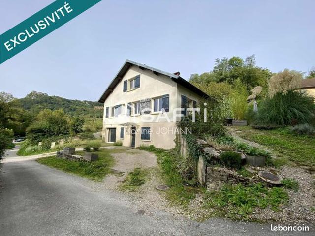 Pavillon 8 pièces 121 m²