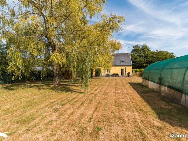 Pavillon 8 pièces 126 m²