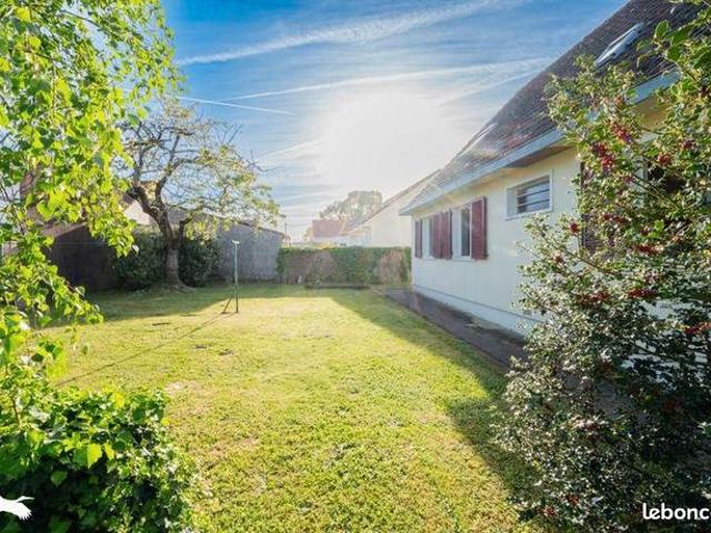 Pavillon 8 pièces 127 m²
