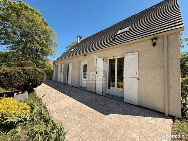 Pavillon 8 pièces 132 m²