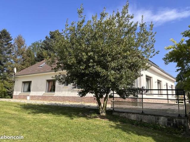 Pavillon 8 pièces 136 m²