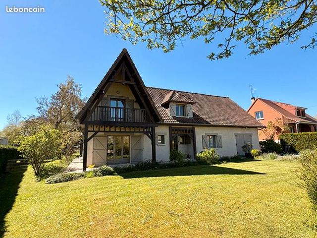 Pavillon 8 pièces 137 m²