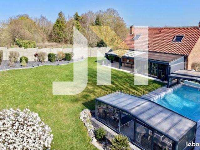 Pavillon 8 pièces 139 m²