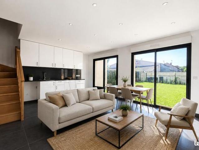 Pavillon 8 pièces 140 m²