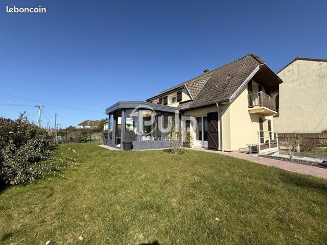 Pavillon 8 pièces 145 m²