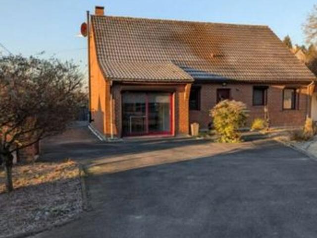 Pavillon 8 pièces 150 m²