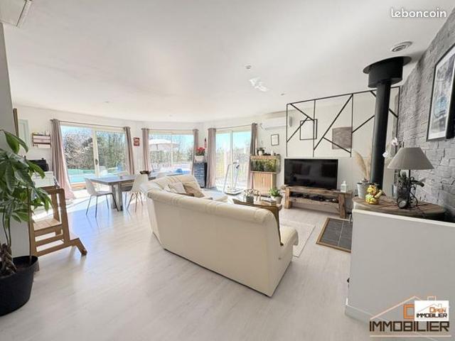 Pavillon 8 pièces 157 m²