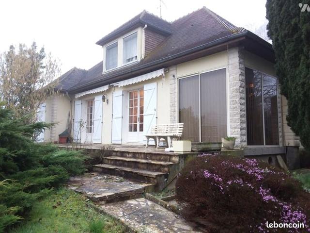 Pavillon 8 pièces 158 m²